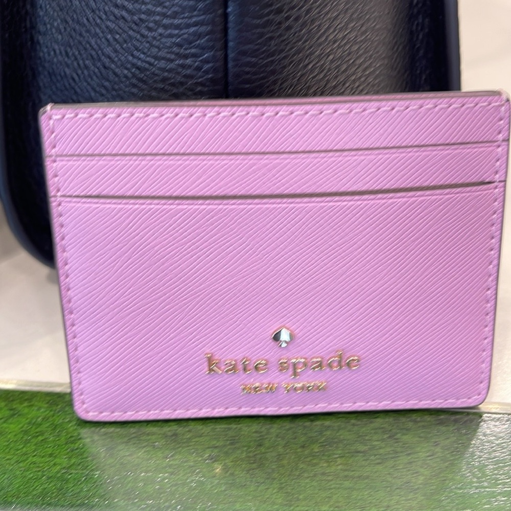 Kate Spade Madison Small Slim Card Holder
Barry Cream
NWT - Picture 8 of 16